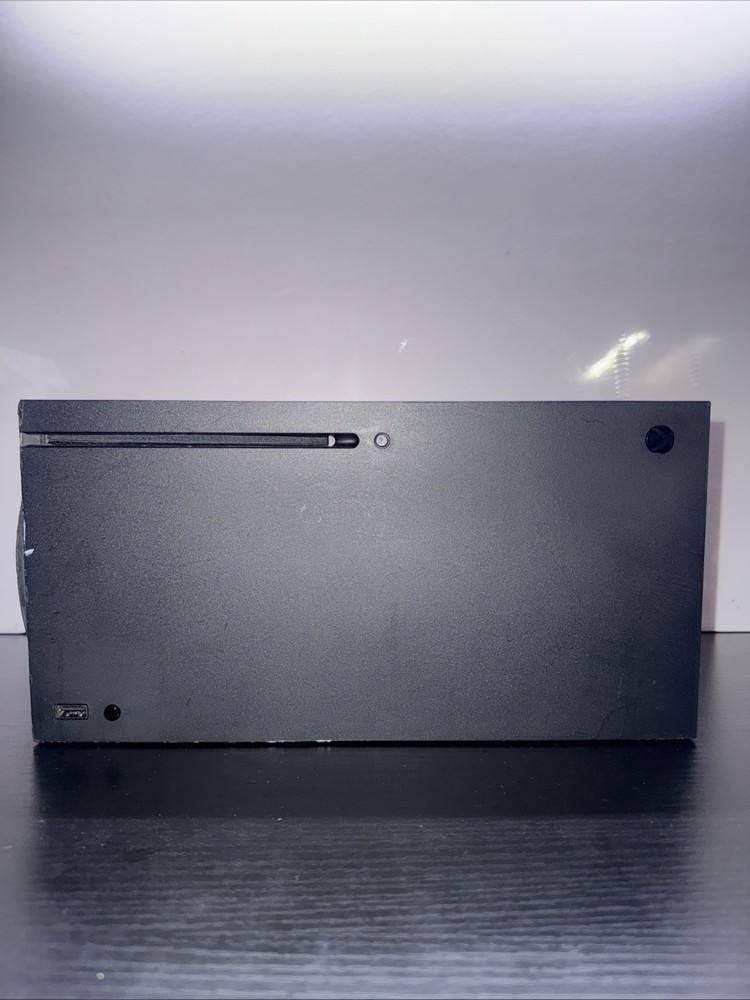 •Cosmetically Flawed•Microsoft Xbox Series X 1TB Console