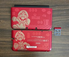 Authentic red and gold 3DSXL Super Mario Bros 2 Limited Edition top&bottom cover