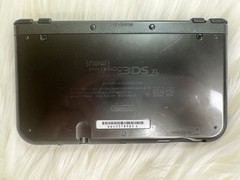New Nintendo 3DS XL Metallic Black – Includes Charger, 2 Games and Carrying Case
