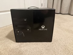 Xbox One Day One Edition 500GB w/ Kinect v2 COMPLETE IN BOX + Manuals
