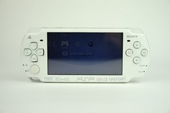 Sony PlayStation PSP 1000/2000/3000 Console with Charger/New Battery Region Free