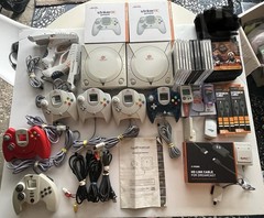 Sega Dreamcast HKT-3020 White Console Bundle Game Lot Multiple Accessories
