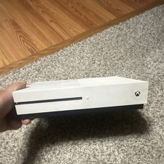 Microsoft Xbox One S 500GB 4K UHD Wi-Fi White Home Console MPN 1681