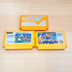 Nintendo Japanese original Famicom & Super Famicom Console with 6 Mario games