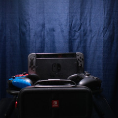 Nintendo Switch Gen 1 Bundle | Dock | Joy-Cons | 3 Extra Controllers | Hori Spl