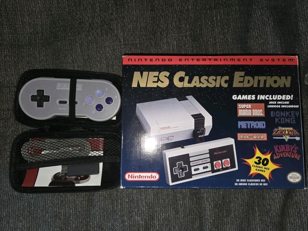*Rare* Nintendo Entertainment System Mini NES with Wireless Remote