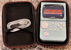 R36T Retro Gaming Console Glacier Blue 64GB 3.5&Prime; Screen CRT-Inspired 18000 Games