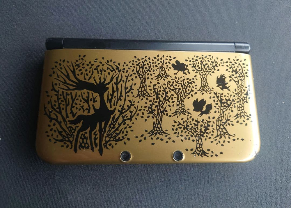 Nintendo 3DS LL Pokemon Premium Gold Limited Edition Japan Region Locked 0201