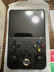 Retro Snap R36S Handheld Video Game Console Black 128GB 40K GAMES New Open Box