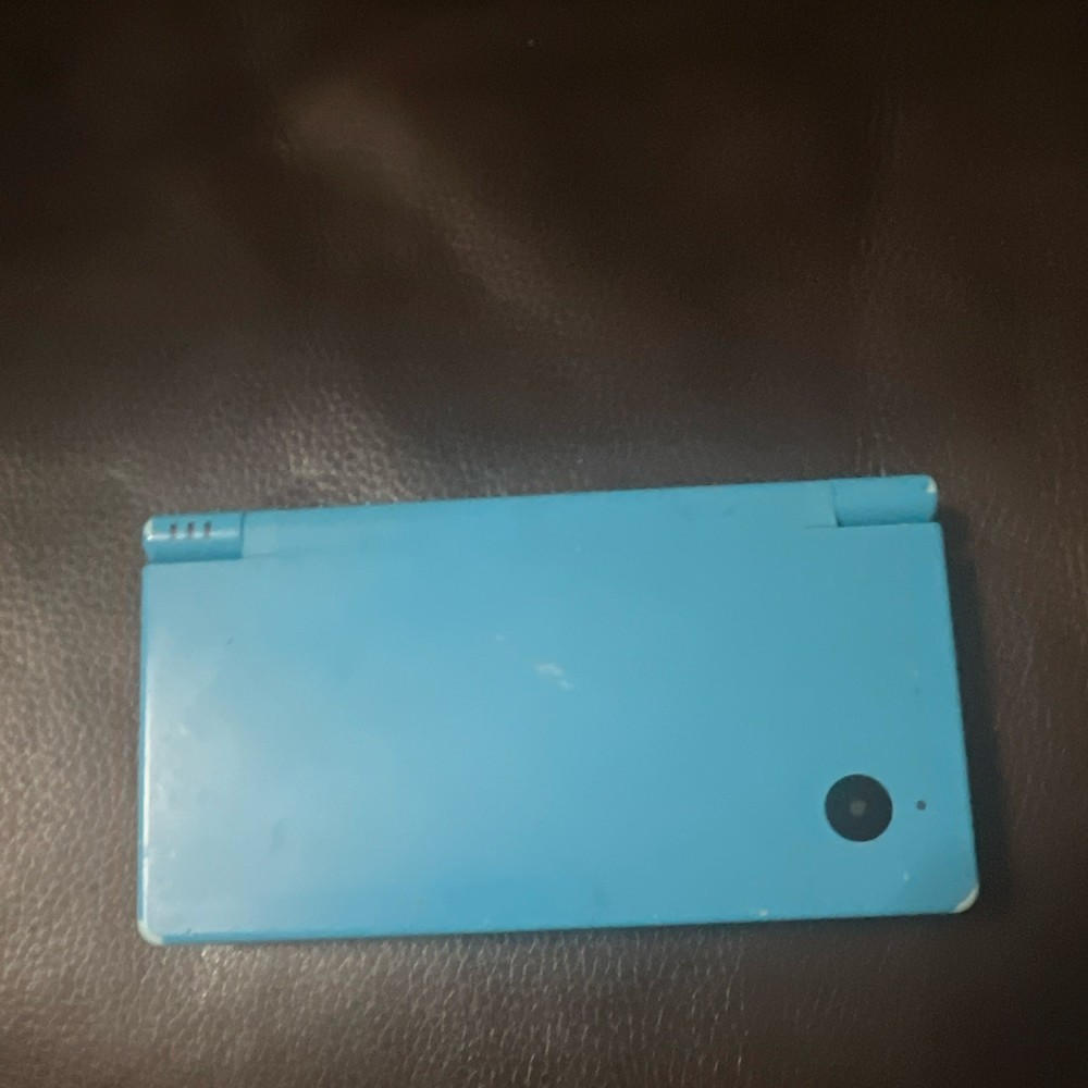Nintendo DSi Blue Handheld System, Wi-Fi, 256MB, NTSC-U/C (US/Canada)