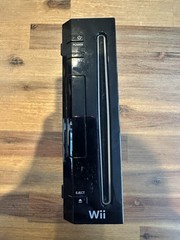 Nintendo Wii Black Console RVL-001(USA) NTSC-U/C Wi-Fi w/ Power & AV Cable