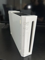 Nintendo Wii RVL-001 White Home Console Wi-Fi 480p NTSC-U/C (US/Canada)