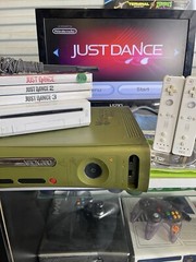 Nintendo Wii just dance multiplayer bundle just dance 1,2,3 includes2controllers