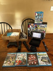 Nintendo Wii U Mario & Luigi Deluxe Set Black Console – Complete – Authentic