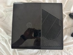 Xbox 360 E Console Bundle – 60GB OEM Hard Drive– Controller – 6 Games – Tested