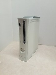 Microsoft Xbox 360 White 60 GB HDD Console Parts Only, Untested NO RETURN