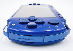 Sony PSP-2000 Console Metallic Blue 1 Seg Pack Box Region free – Mint S+