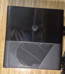 Xbox 360 E 320GB 1538 Console Bundle – 10 Games Controller Tested Working
