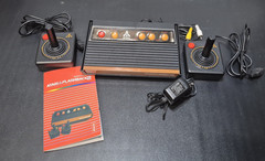 Atari Flashback 2 Console System Complete in Box Tested Working