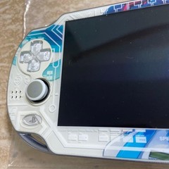 PS Vita 1000 Hatsune Miku Limited Edition Crystal White Complete 6671