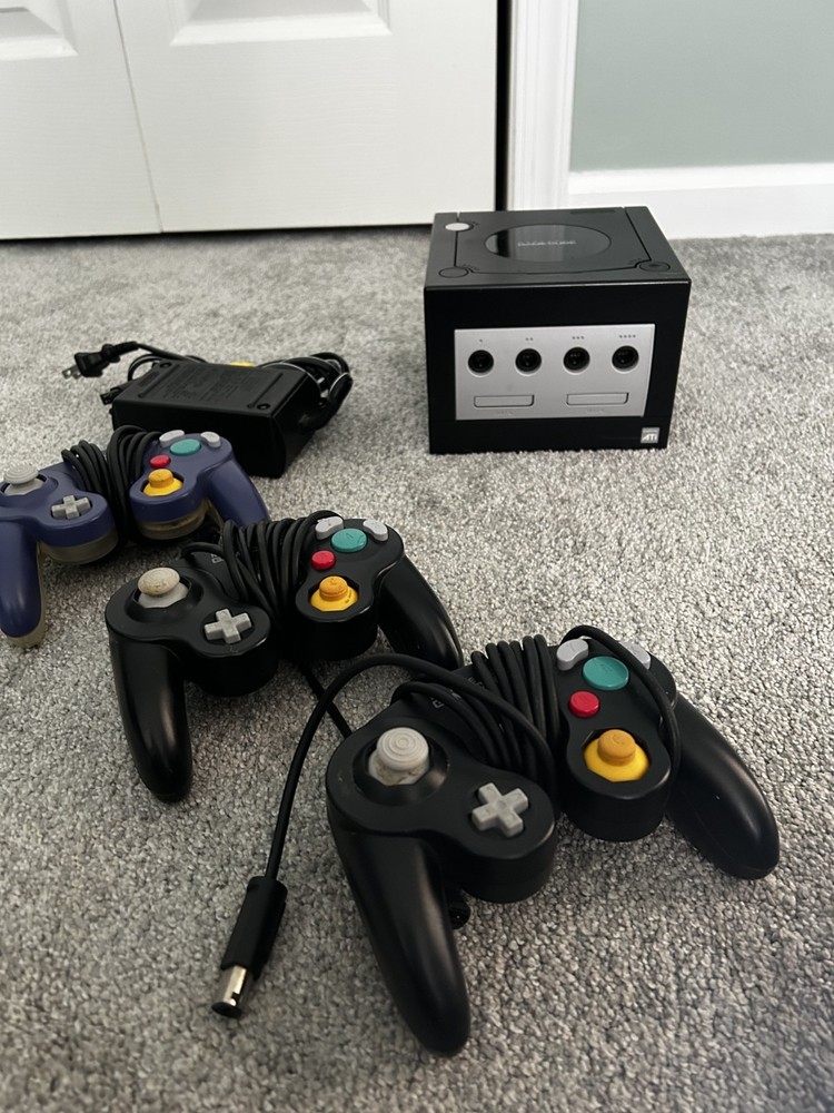 GameCube Tested With three controllers and power cord