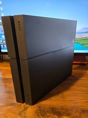 Sony PlayStation PS4 Fat Console With OEM Controller In Box
