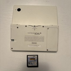 Nintendo DSi TWL-001 White Dual Screen Handheld System – Used [No Stylus] W Game