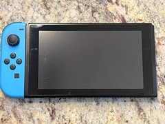 Nintendo Switch HAC-001 Handheld Console – 32GB – bundle with Extras