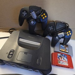 Nintendo 64 N64 Console Bundle w/2 Game and 2 aftermarket controllers