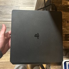 Sony PlayStation 4 500gb Jet Black Console With three Controllers and Wires