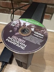Microsoft Xbox One 500GB Console – Black (1540) No Controller + Call Of Duty MW