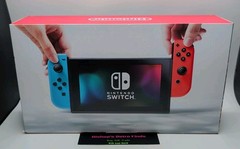 Nintendo Switch [Gen 1] 32GB – Neon Blue and Red Joy-Con In Box. Works