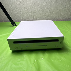 Nintendo Wii White Console RVL-001 NTSC-U/C Wi-Fi 480p 512MB
