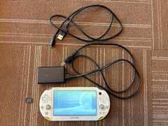 Excellent PS Vita PCH-2000 Lime Green White Tested