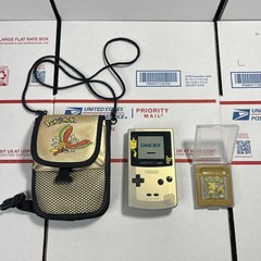 Nintendo GameBoy Color Pokémon Special Edition Pikachu Pichu + Pokémon GOLD