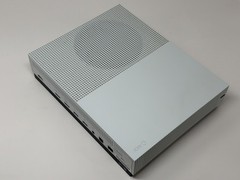 Microsoft Xbox One S White 500GB 1681 Gaming Console Good