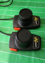 1980&rsquo;s Atari 2600 Vintage Video Game Console with Controllers and 15 Games