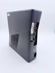Matte Black Microsoft Xbox 360 S Console 4GB Black Dolby Digital AS IS PARTS