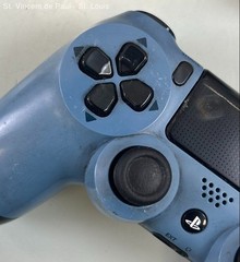 Lot of 2 Sony Playstation 4 DualShock Wireless Controllers CUH-ZCT1U Untested