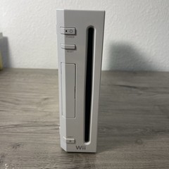 Nintendo RVL-101 Wii Console – White (Read Description)