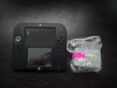 Nintendo 2DS FTR-001 – Black/Red – w/ Charger & Stylus (Minor Scratch)