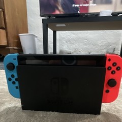 Nintendo Switch Console Dockable w/ Dock Neon Red/Blue Joy-Con 32GB 1080p