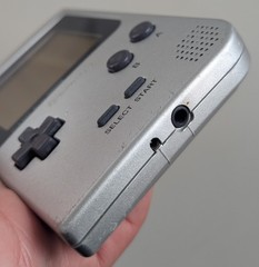 Nintendo Gameboy Pocket – Silver – w/ Box corrosion