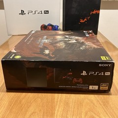 Sony PS4 Pro 1TB Monster Hunter World: Rathalos Edition CIB 2 Controllers + Stan