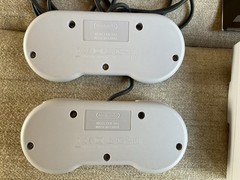 Super Nintendo Classic Edition Model CLV-201; 2 Controllers; games included