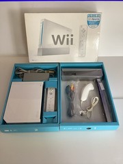 BOXED Nintendo Wii Video Game System RVL-001 Console Bundle Retro