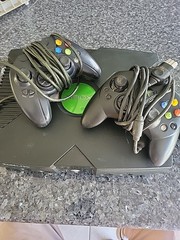 Original Microsoft Xbox Console – Black With 2 Remotes In Working Order