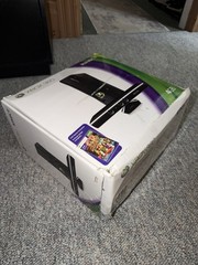 Microsoft Xbox 360 S Matte Black (10 Game Bundle)