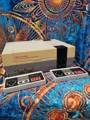 Nintendo Entertainment System NES Console Gray Black Two Controllers
