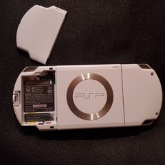 Sony PSP 2000 Ceramic White Japan Region Free English CFW 6.60+3 Games READ